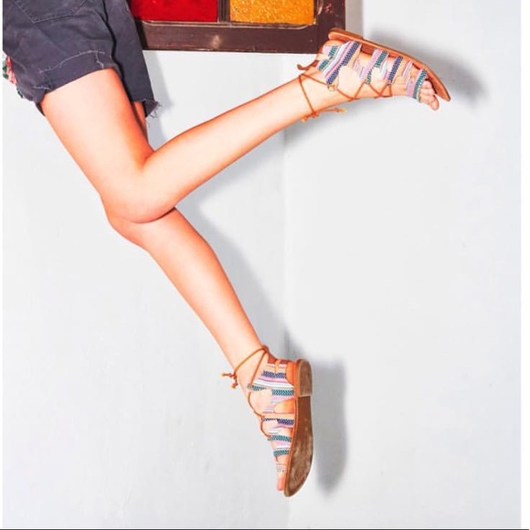 NIB Gladiator Lace Up Beaded Trim Boho Sandals - Picture 6 of 6